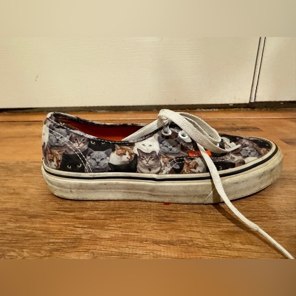 Cat pattern vans - Picture 4 of 8
